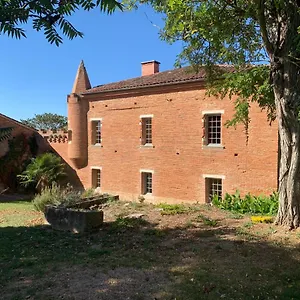 Manoir Du Bouyssou Bed & Breakfast